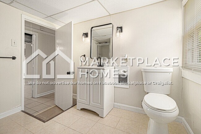 Building Photo - 3092 Menlo Park Dr