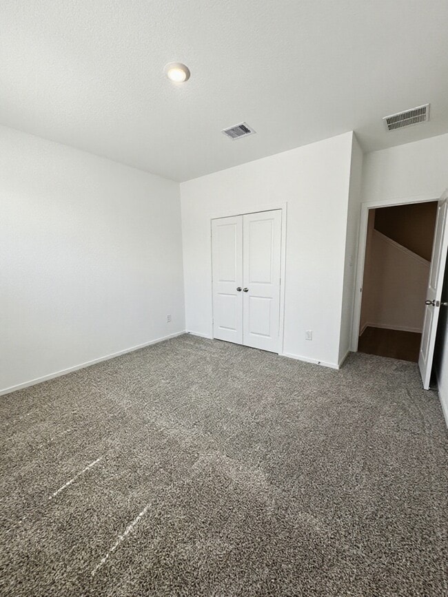 Building Photo - 3230 Coral Bluff Dr
