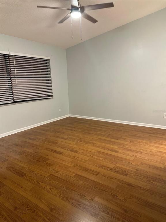 Building Photo - 9633 Riverside Dr