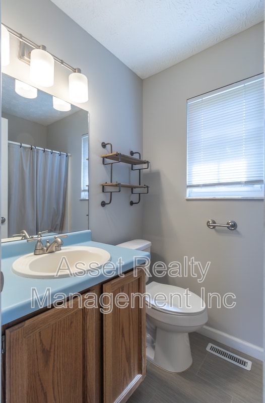 Building Photo - 4400 Northgate Dr