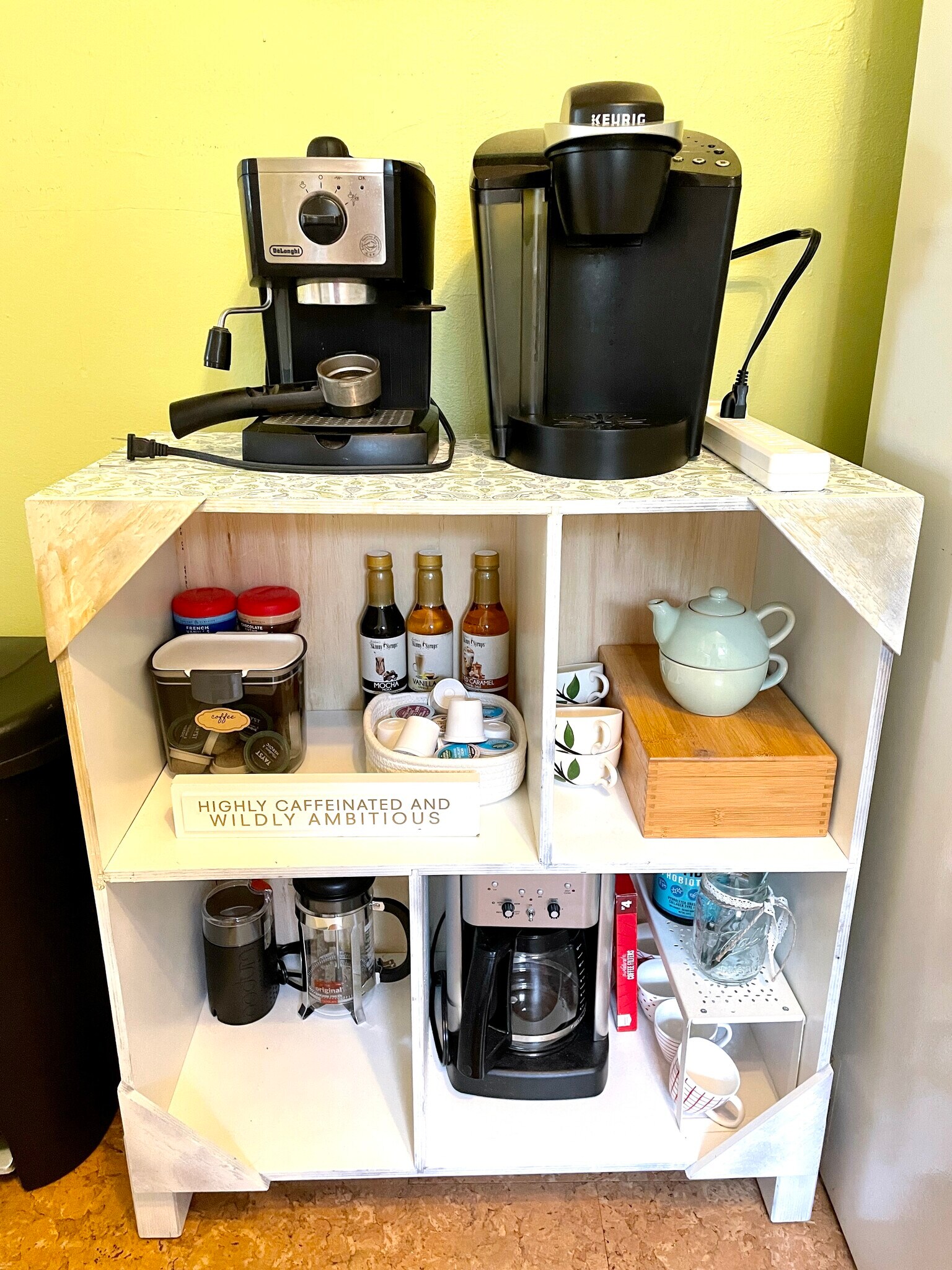 Coffee & Tea Bar - 5137 Paseo Blvd