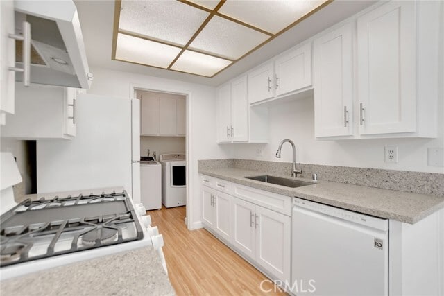 Building Photo - 1460 Forest Glen Dr