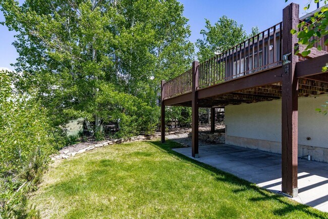Building Photo - Tranquil Retreat in Trailside