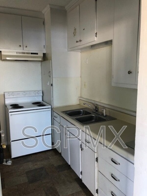 Building Photo - 2000 Hugo Ave