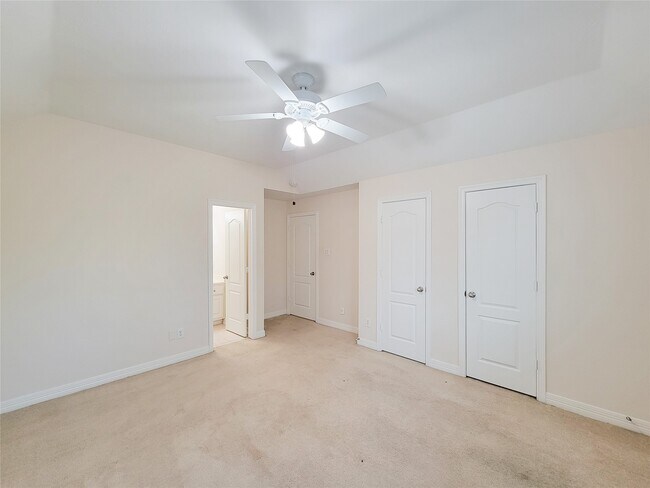 Building Photo - 5306 Pebble Way Ln