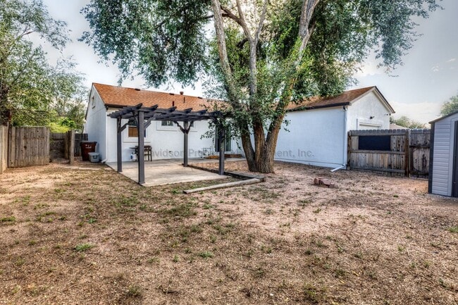 Building Photo - Charming 3 Bedroom House in South Fountain