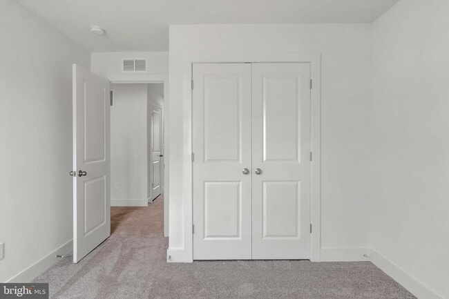 Building Photo - 1648 Sandpiper Bay Lp