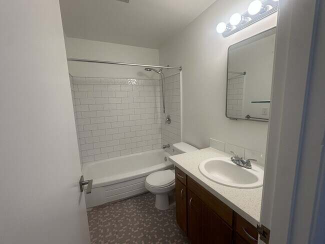 Building Photo - Sunset Plaza