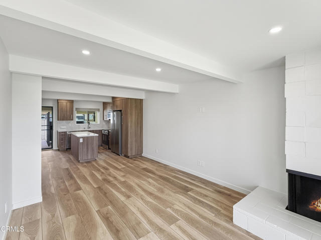 Building Photo - 61 Redwood Ave