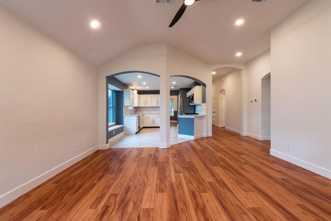 Building Photo - 17002 Analisa Cir