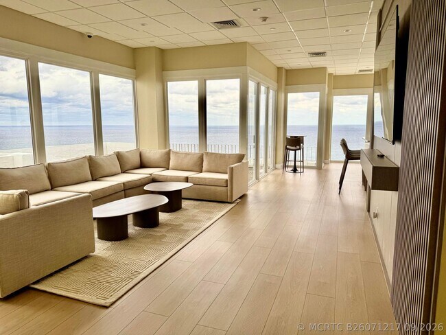 Building Photo - 1370 S Ocean Blvd