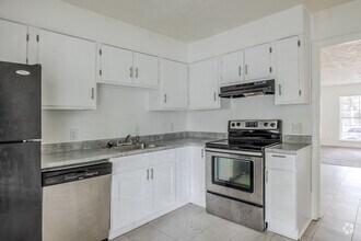 Interior Photo - Villas at Panthersville