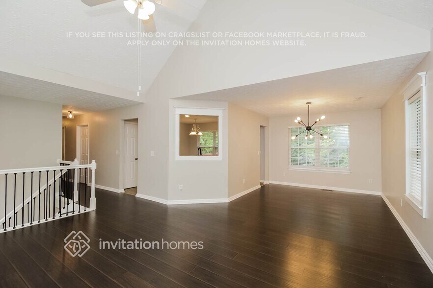 Building Photo - 3010 Maple Dr NW