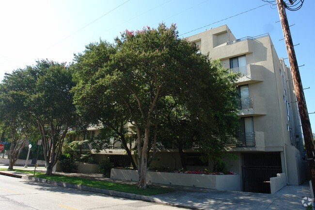 Building Photo - Copperfield Apartments