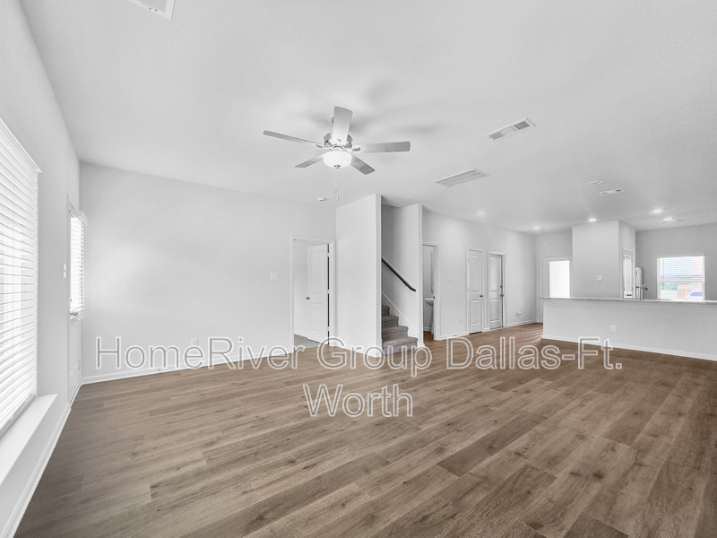 Building Photo - 429 Condie Russell Ave