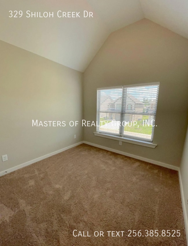 Building Photo - 329 Shiloh Creek Dr