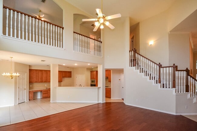 Building Photo - 3211 Chapel Creek Way