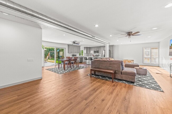 Building Photo - 1558 Wakefield Ave