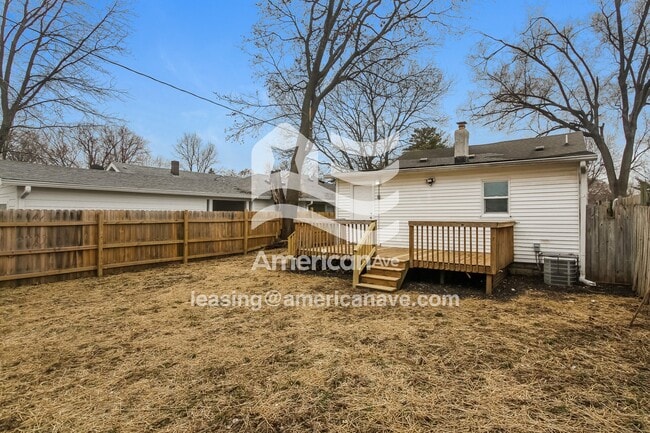 Building Photo - 1731 N Alton Ave