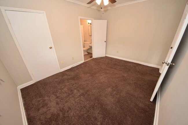 Building Photo - 4 Bedroom, 2 Bathrooms Near UOM and Highland