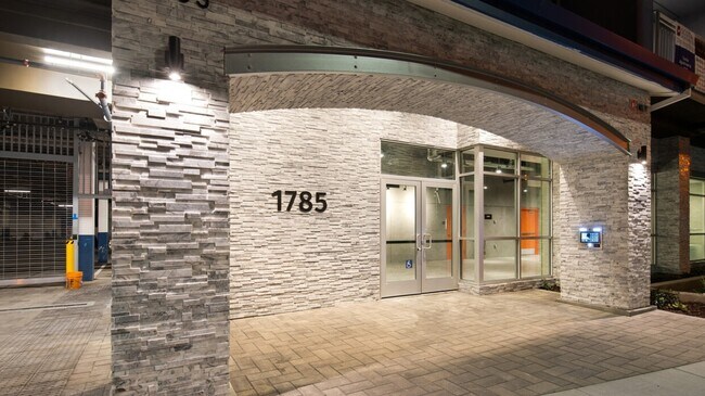 Building Photo - 1785 Almaden Rd