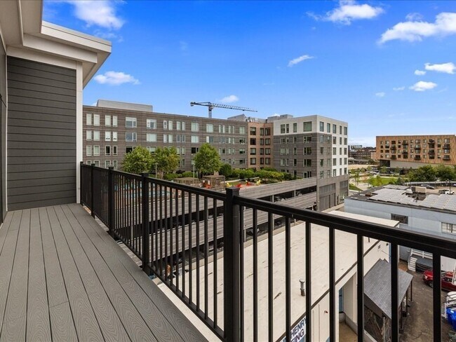 Building Photo - 50 Hichborn St