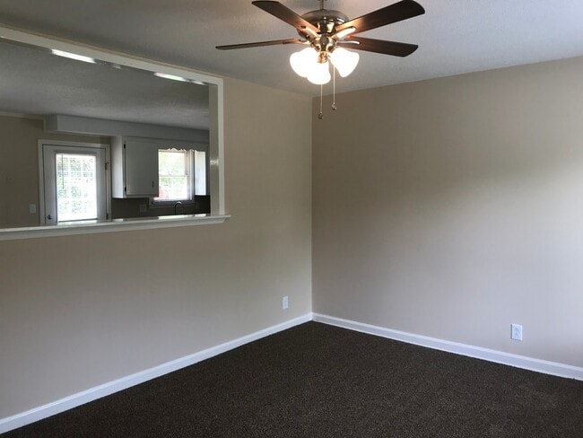 Building Photo - 808 Bedford Dr