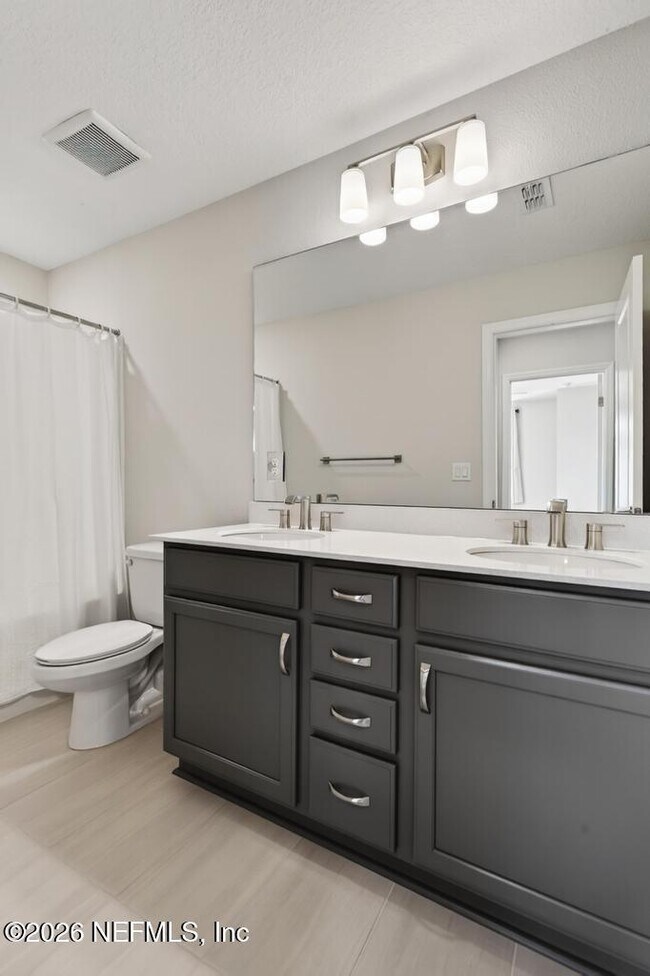 Building Photo - 3399 Kindlewood Dr