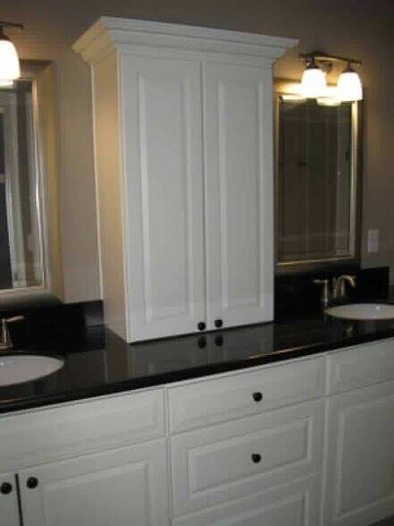 Master Bath - 20010 Marine View Dr SW