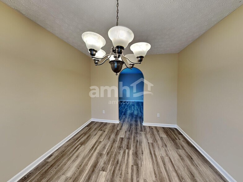 Building Photo - 5116 Sand Ct