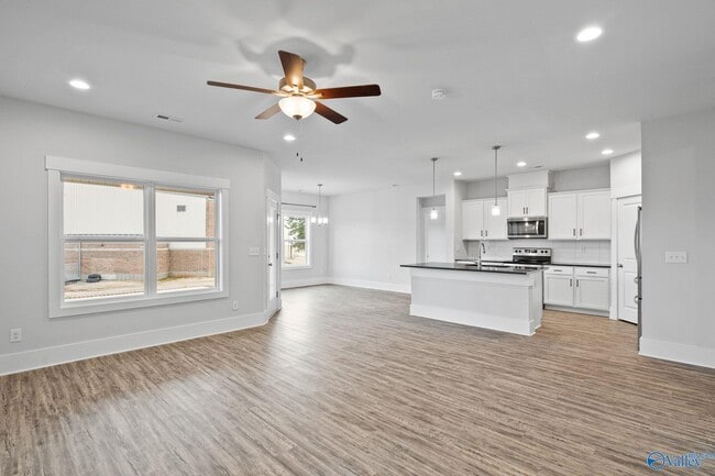 Building Photo - 6073 Thorntons Way Cir NW