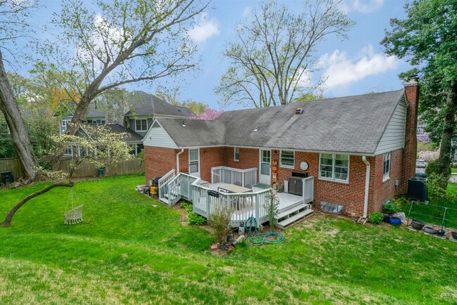 Building Photo - 3 BD 3 BA Mid-century Ranch in Arlington