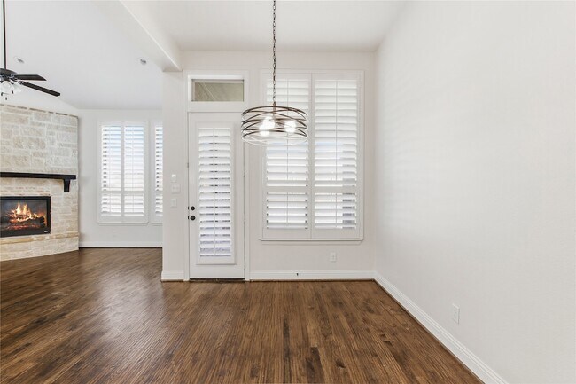 Building Photo - 4110 Maclin Dr