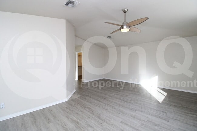 Building Photo - 4202 N 21st St