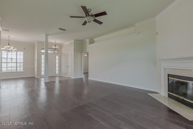 Building Photo - 12080 Scarsdale Dr