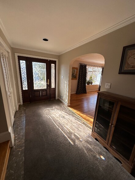 Building Photo - 6227 Clearwood Rd