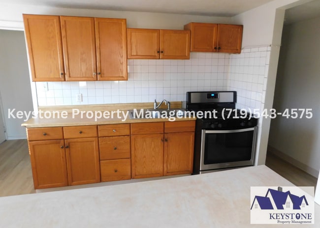 Building Photo - Charming 2 Bedroom/1 Bath House on Large Lot  $1250/$1250