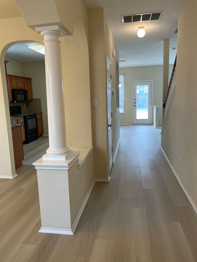 Building Photo - Applications Received! Bright & Spacious 3BR/2.5BA with Loft and Two-Car Garage in Sendero Springs