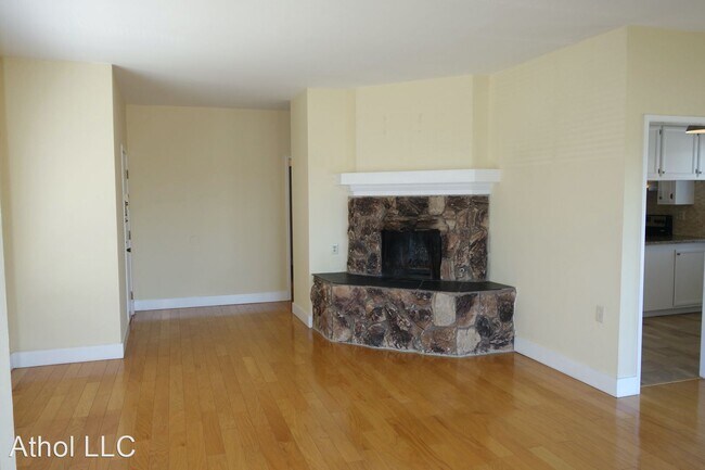 Building Photo - 201 Athol Ave