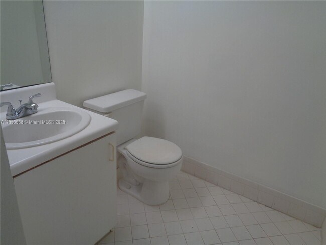 Building Photo - 901 SW 138th Ave
