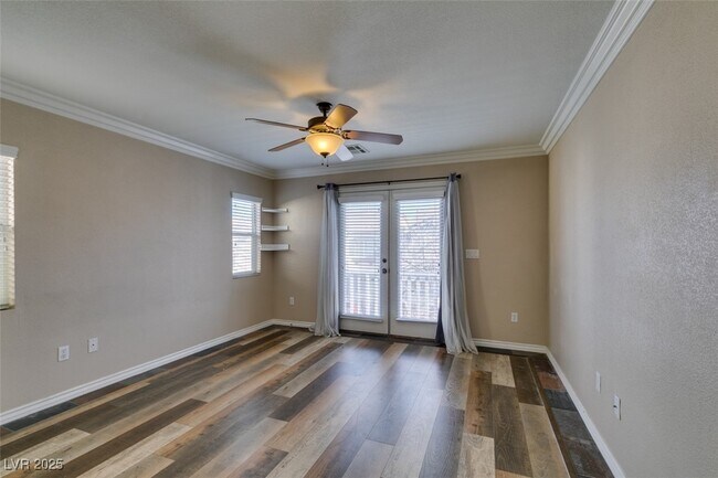 Building Photo - 8233 Shaded Arbors St