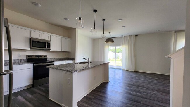Building Photo - 4 Bedroom 2.5 Bathroom NEW Home in Wilson's Walk