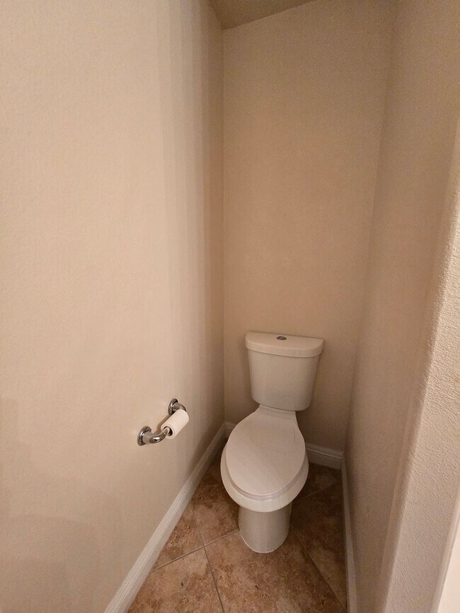 Building Photo - A Fabulous 3 Bedroom, 2.5 Bathroom, 2 Car Garage Townhome in NW Las Vegas