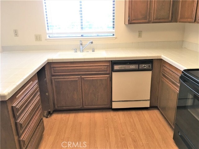 Building Photo - 648 Scottsbluff Dr