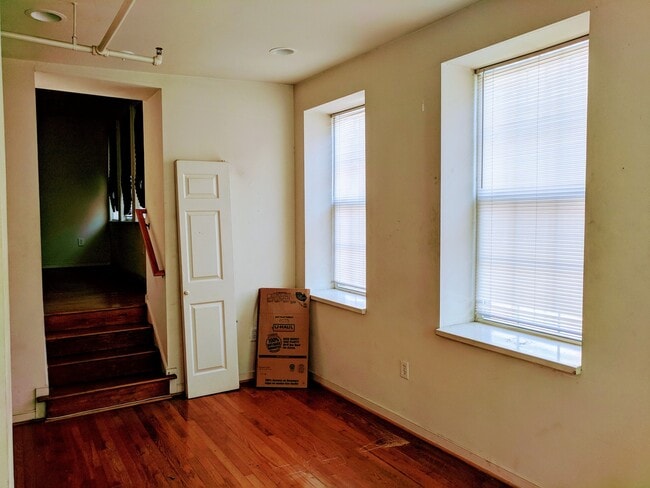 Building Photo - 517 N Harrison St