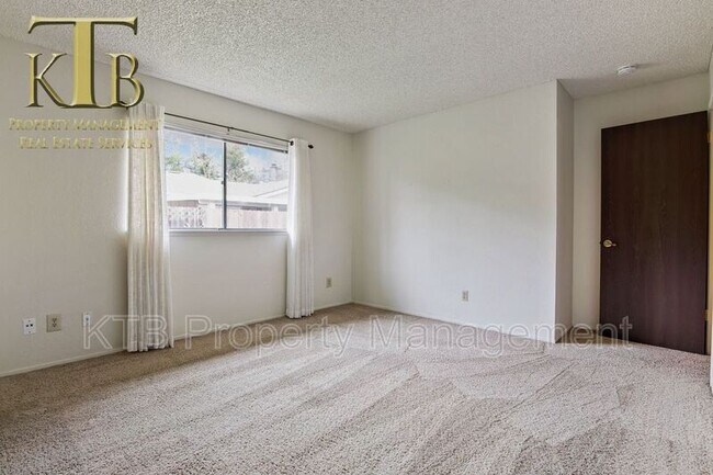 Building Photo - 4751 Knapp Way