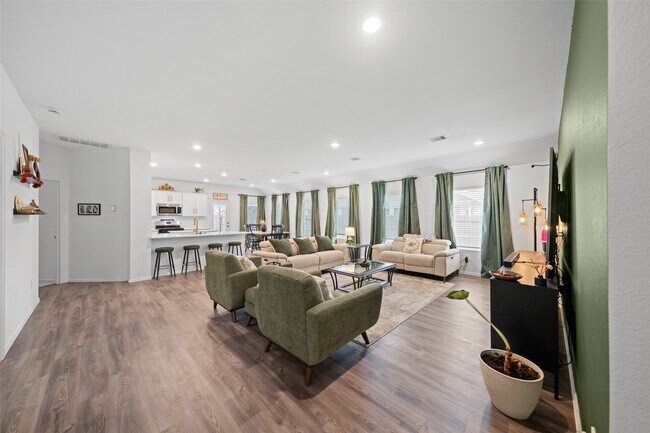 Building Photo - 17011 Garden Moor Trl