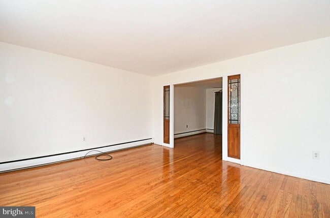 Building Photo - 559 General Muhlenberg Rd