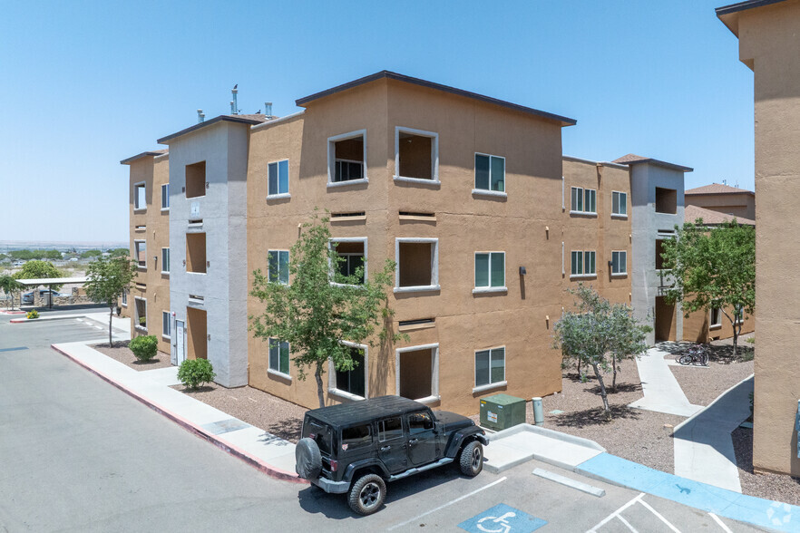Primary Photo - Villas at West Mountain- Income Restricted