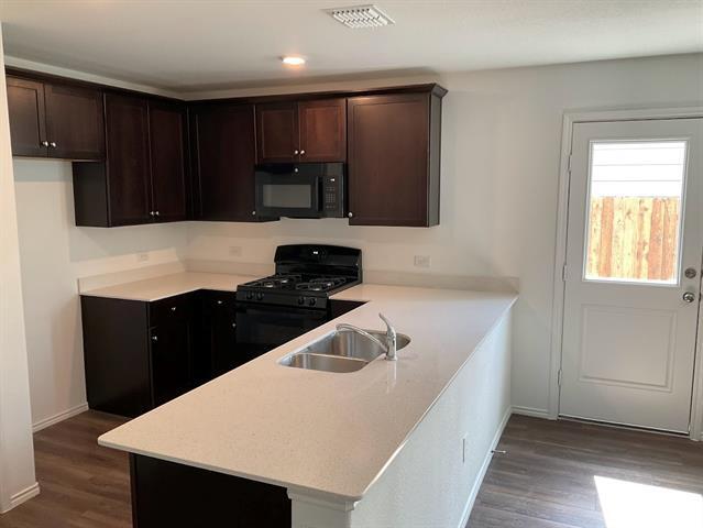 Building Photo - 3109 Coyote Way